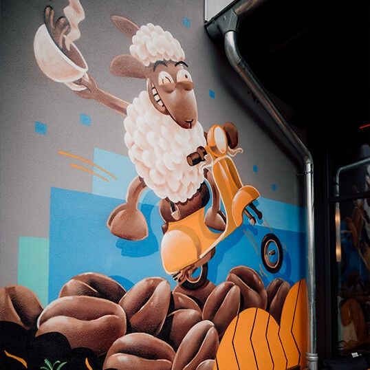 graffiti crazy sheep an der Hauswand